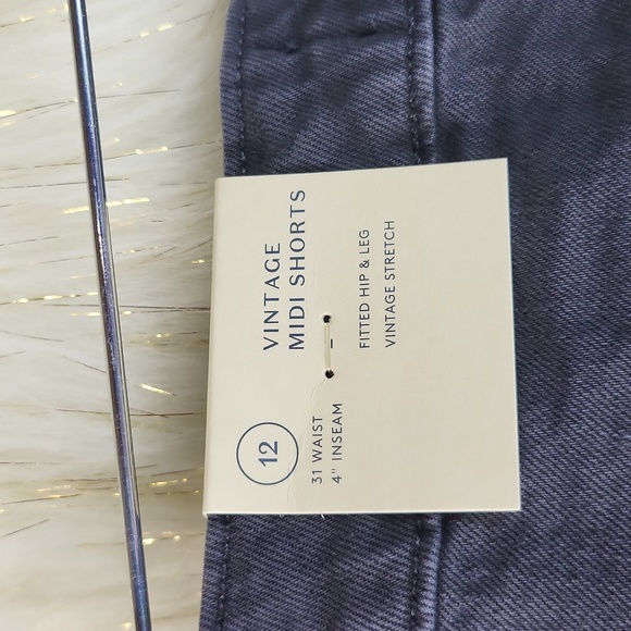 Universal Threads Denim Shorts - Picture 5 of 6